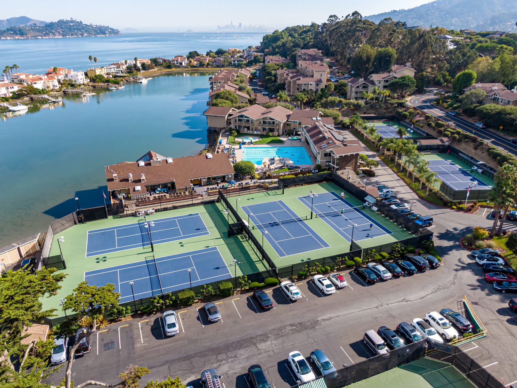 Marin County Homeowner’s Association Shingle Roofing
