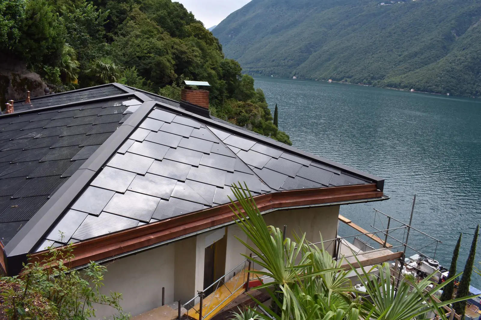 CertainTeed Solar Roof