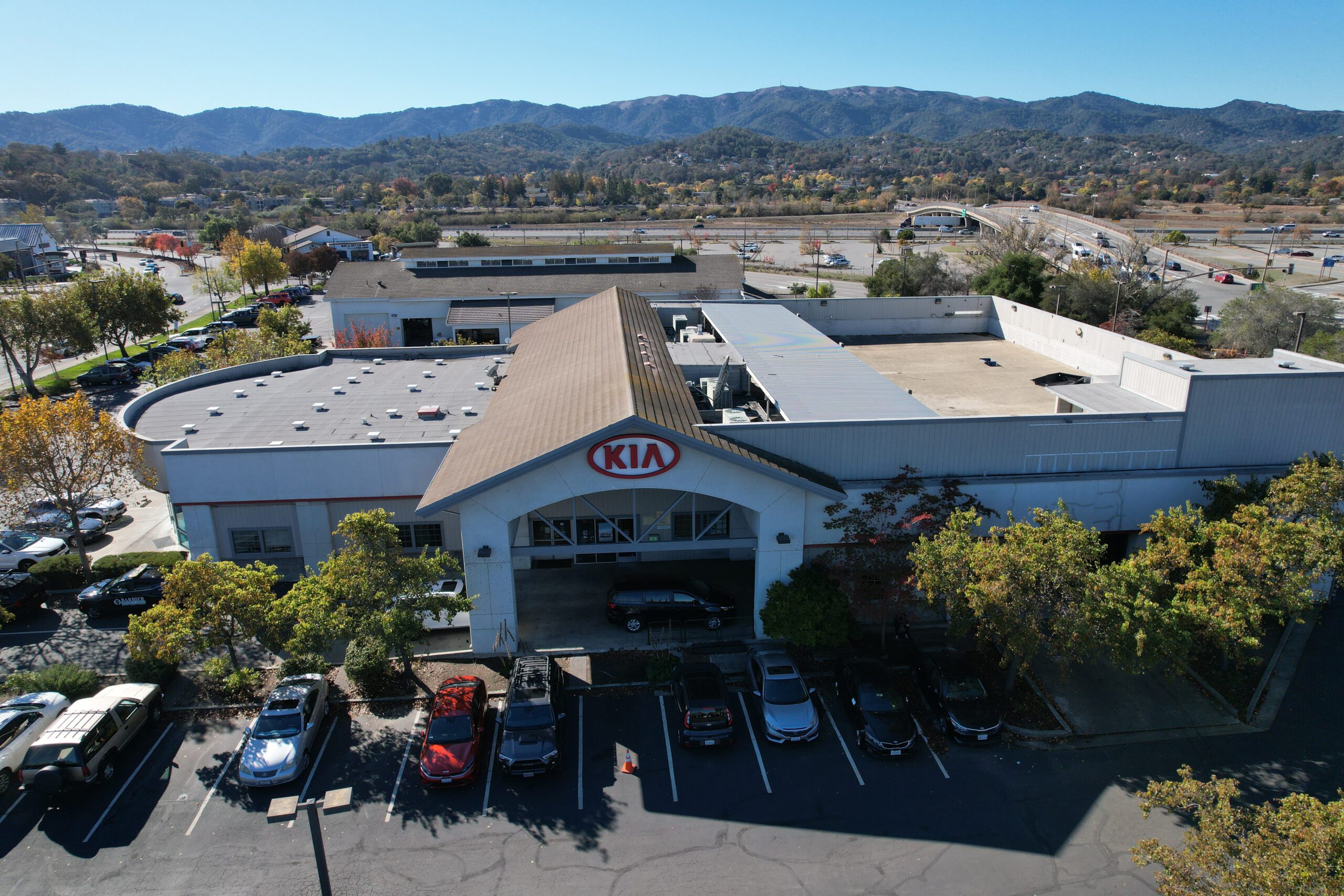 Kia Auto Marin Roof Maintenance